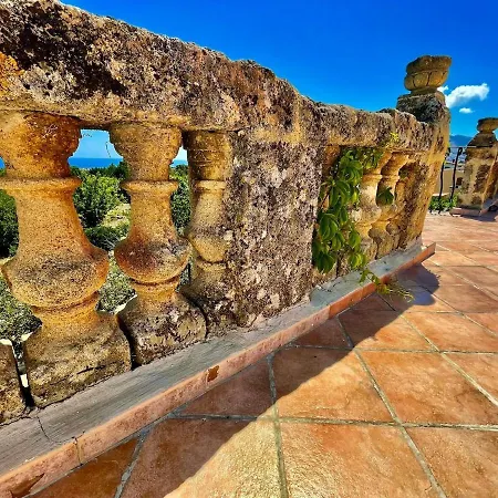 Semesterbostad History And Art Casa Bellacera